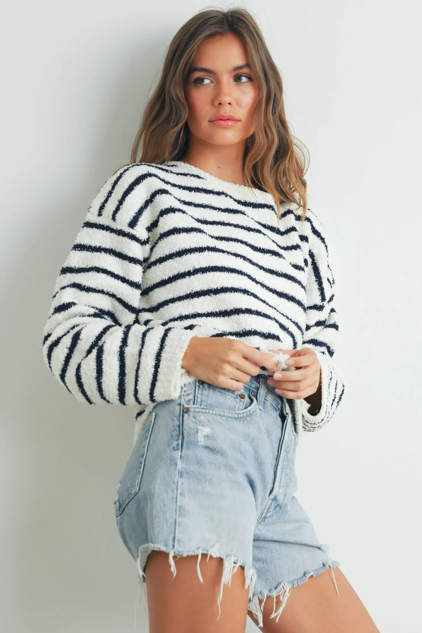 BASIC STRIPED KNIT SWEATER